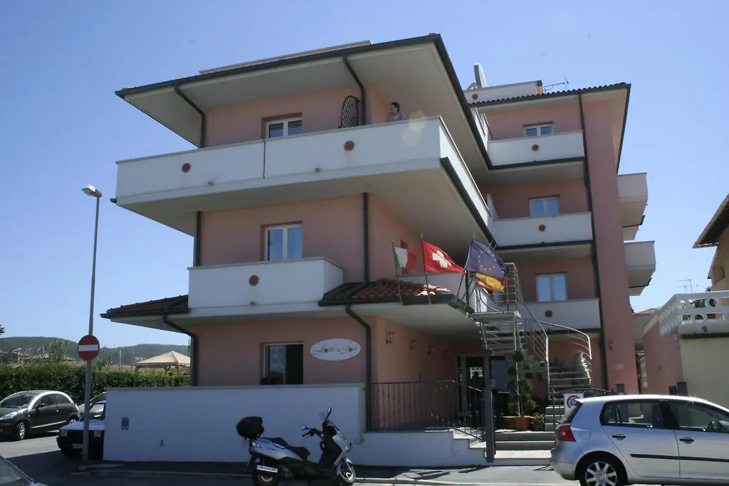 Hotel Del Sole San Vincenzo 3*,  Italy