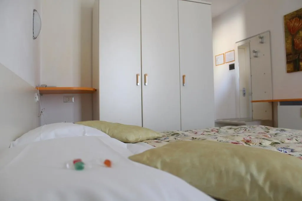 Hotel Del Sole San Vincenzo 3*,